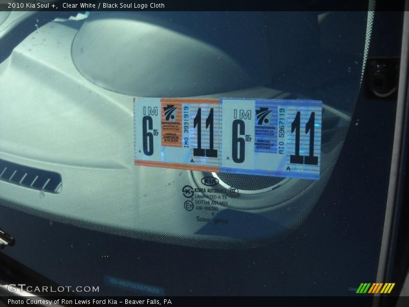 Clear White / Black Soul Logo Cloth 2010 Kia Soul +