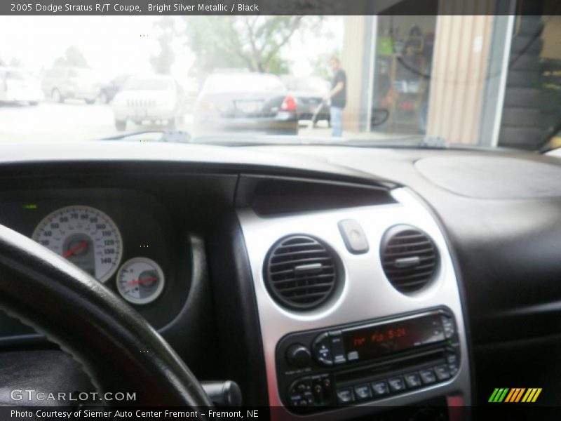 Bright Silver Metallic / Black 2005 Dodge Stratus R/T Coupe
