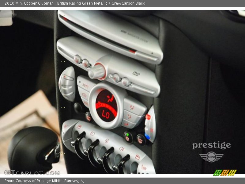 British Racing Green Metallic / Grey/Carbon Black 2010 Mini Cooper Clubman