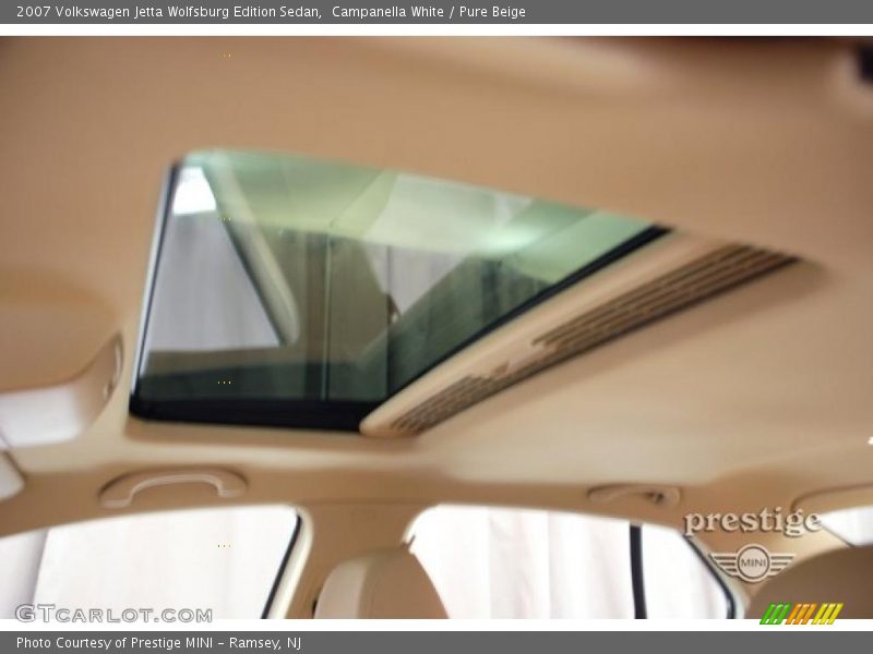 Campanella White / Pure Beige 2007 Volkswagen Jetta Wolfsburg Edition Sedan