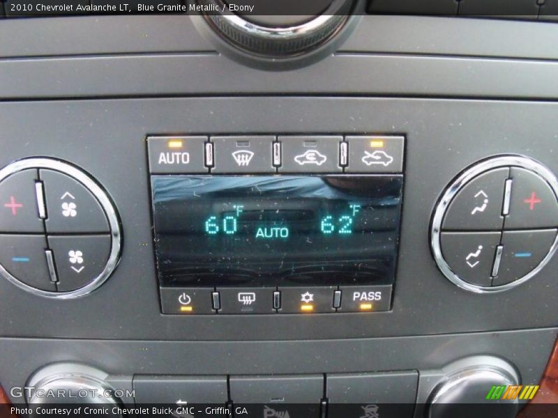 Blue Granite Metallic / Ebony 2010 Chevrolet Avalanche LT