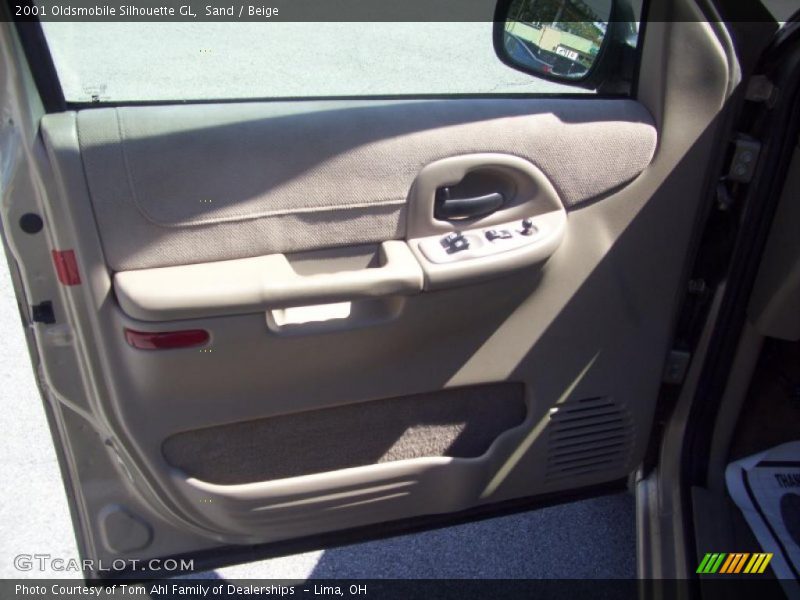 Sand / Beige 2001 Oldsmobile Silhouette GL