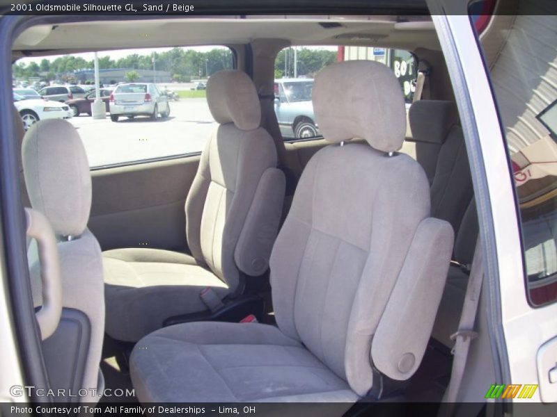 Sand / Beige 2001 Oldsmobile Silhouette GL