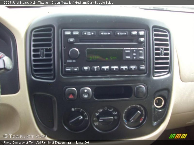 Titanium Green Metallic / Medium/Dark Pebble Beige 2005 Ford Escape XLS