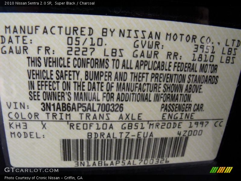Super Black / Charcoal 2010 Nissan Sentra 2.0 SR