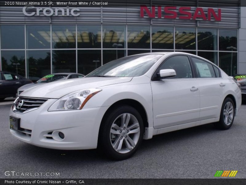 Winter Frost White / Charcoal 2010 Nissan Altima 3.5 SR