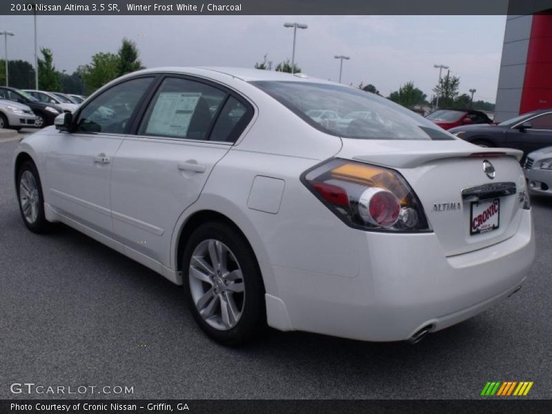 Winter Frost White / Charcoal 2010 Nissan Altima 3.5 SR