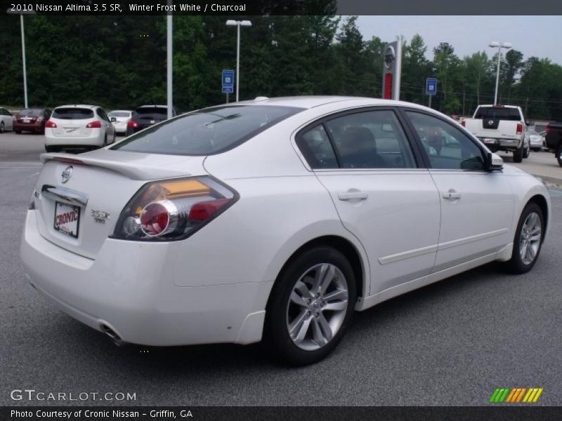 Winter Frost White / Charcoal 2010 Nissan Altima 3.5 SR