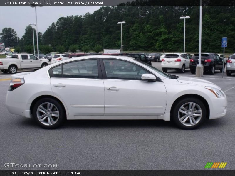 Winter Frost White / Charcoal 2010 Nissan Altima 3.5 SR