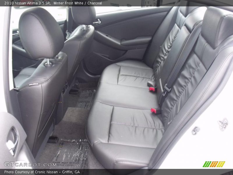 Winter Frost White / Charcoal 2010 Nissan Altima 3.5 SR