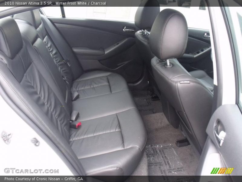 Winter Frost White / Charcoal 2010 Nissan Altima 3.5 SR