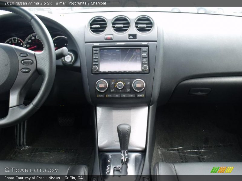 Winter Frost White / Charcoal 2010 Nissan Altima 3.5 SR