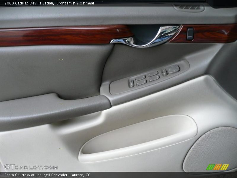 Bronzemist / Oatmeal 2000 Cadillac DeVille Sedan