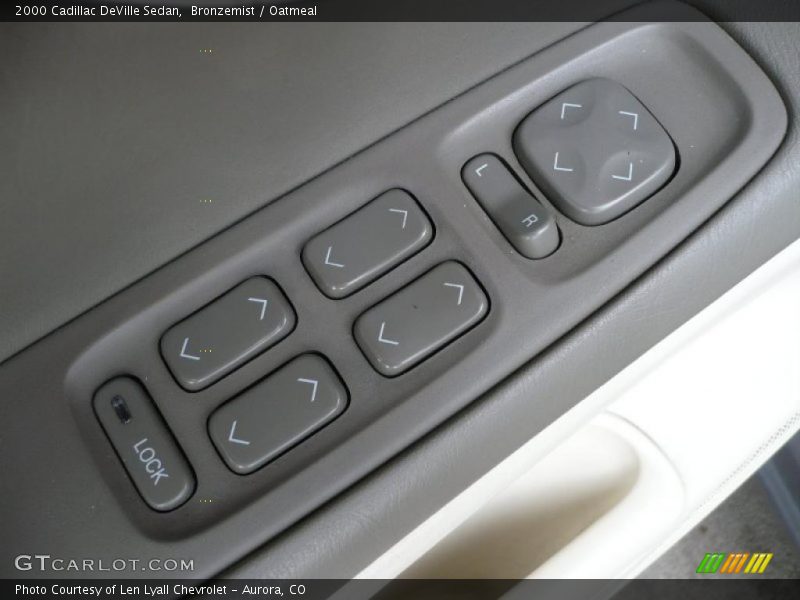 Bronzemist / Oatmeal 2000 Cadillac DeVille Sedan