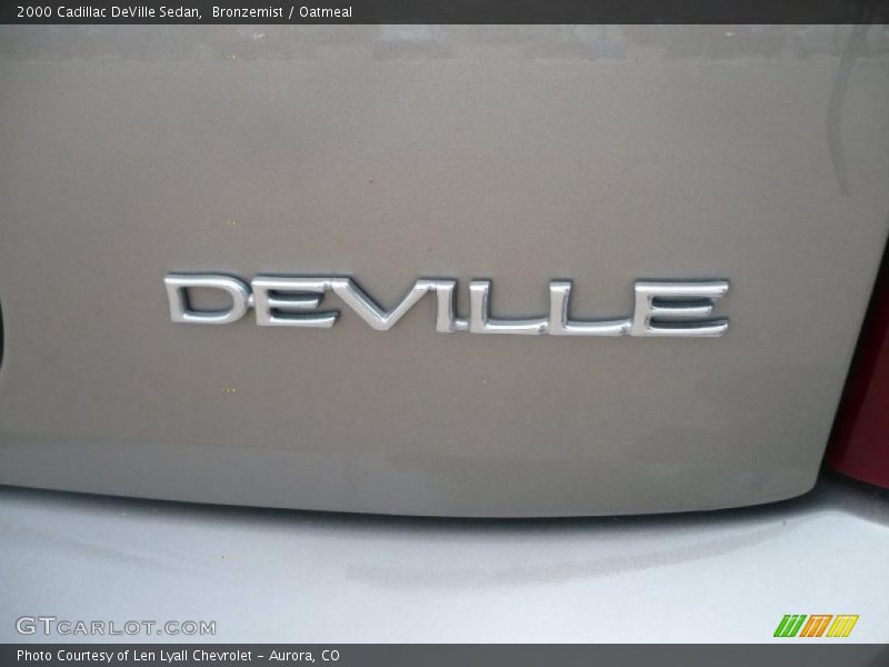 Bronzemist / Oatmeal 2000 Cadillac DeVille Sedan