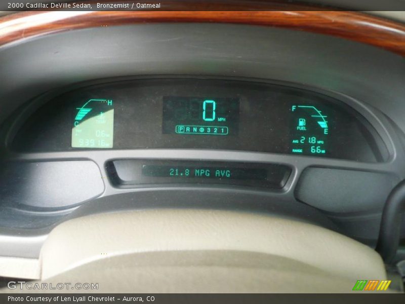 Bronzemist / Oatmeal 2000 Cadillac DeVille Sedan