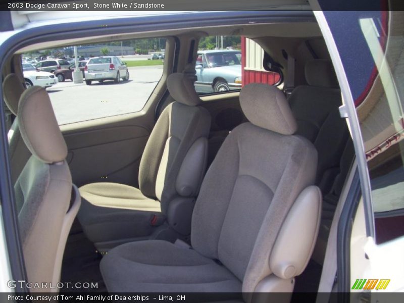 Stone White / Sandstone 2003 Dodge Caravan Sport