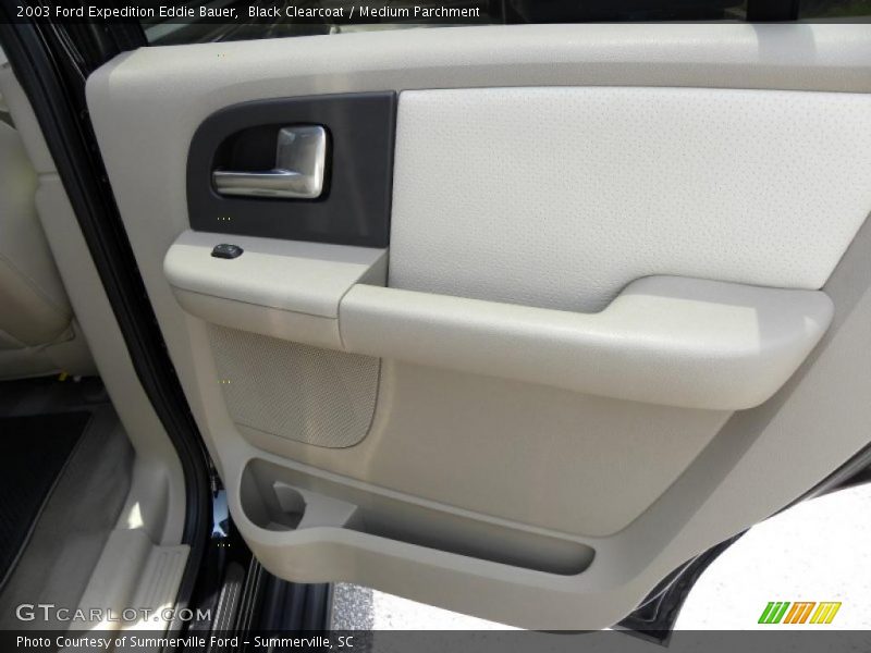 Black Clearcoat / Medium Parchment 2003 Ford Expedition Eddie Bauer