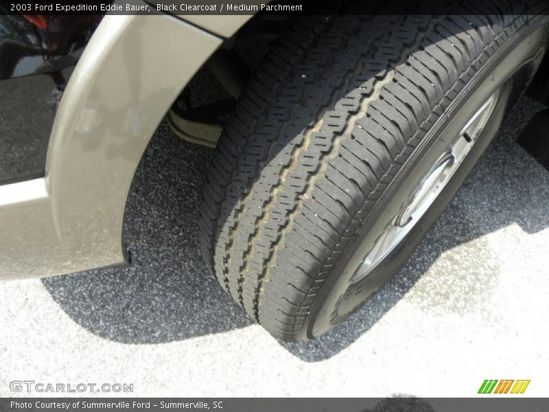 Black Clearcoat / Medium Parchment 2003 Ford Expedition Eddie Bauer