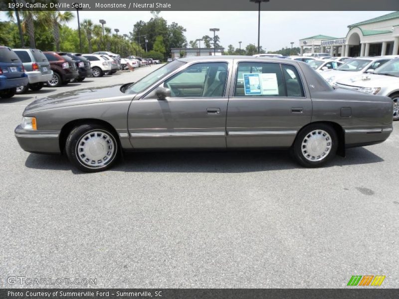 Moonstone / Neutral Shale 1999 Cadillac DeVille Sedan