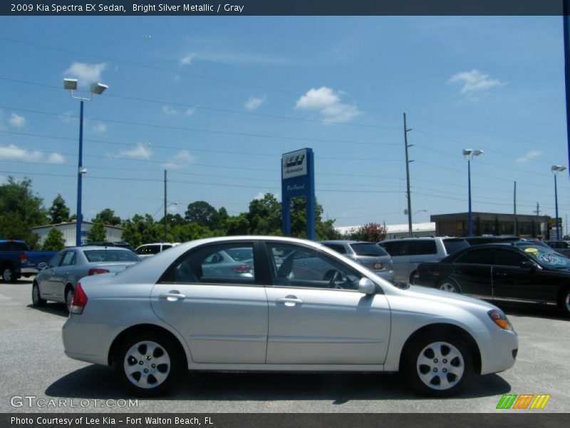Bright Silver Metallic / Gray 2009 Kia Spectra EX Sedan