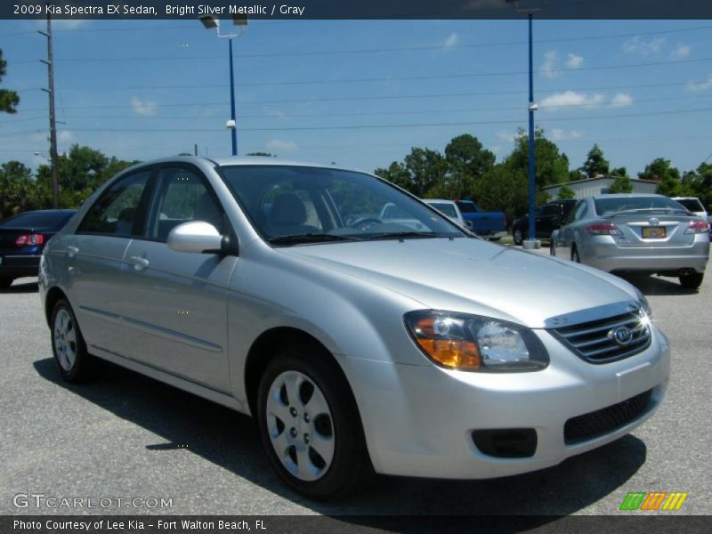 Bright Silver Metallic / Gray 2009 Kia Spectra EX Sedan