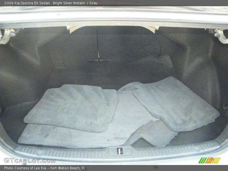 Bright Silver Metallic / Gray 2009 Kia Spectra EX Sedan