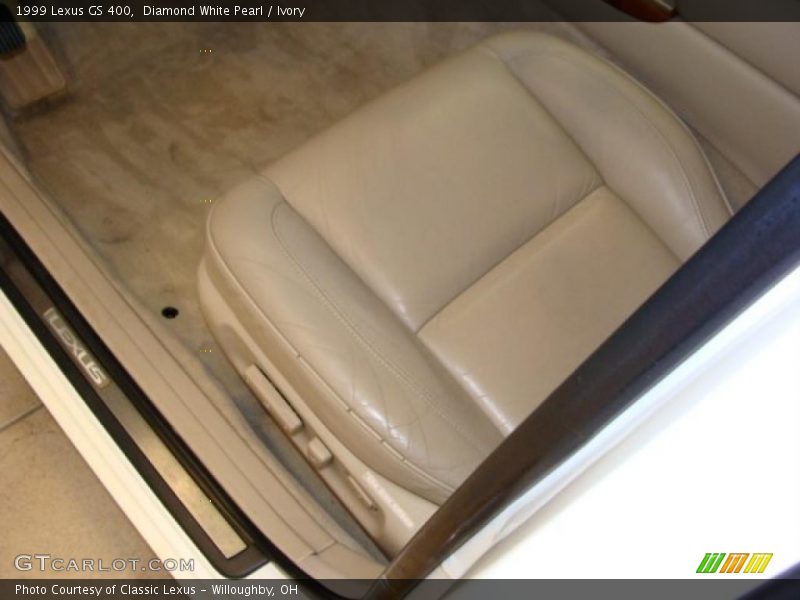 Diamond White Pearl / Ivory 1999 Lexus GS 400