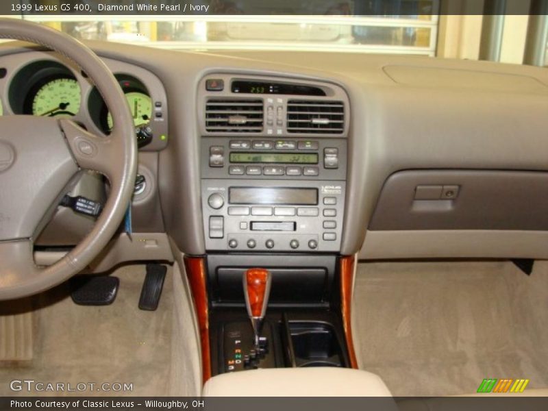 Diamond White Pearl / Ivory 1999 Lexus GS 400