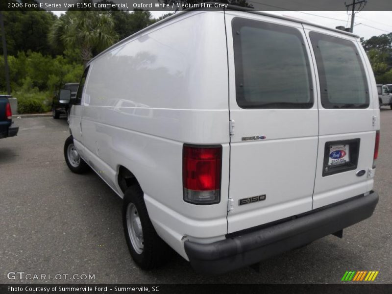 Oxford White / Medium Flint Grey 2006 Ford E Series Van E150 Commercial