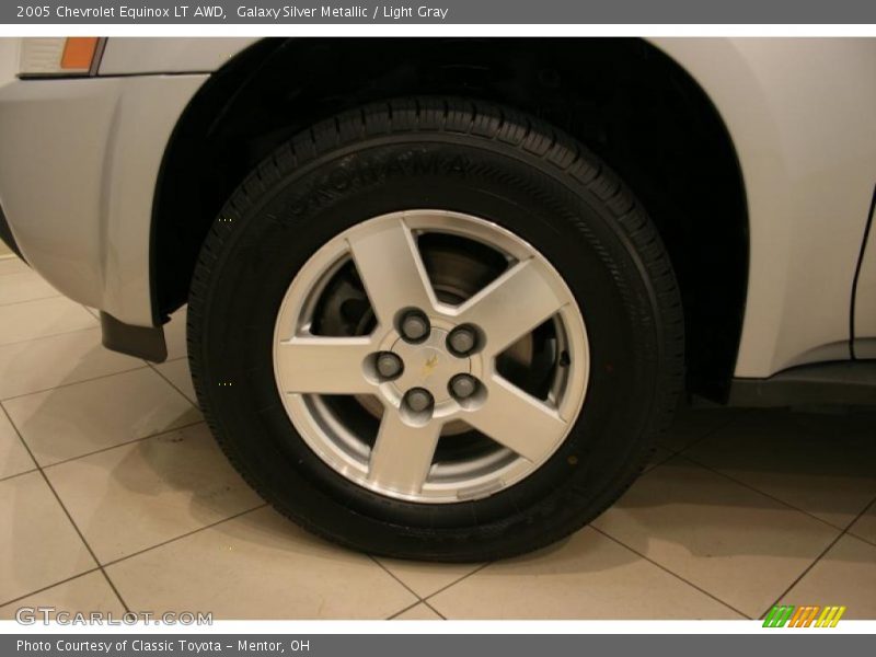 Galaxy Silver Metallic / Light Gray 2005 Chevrolet Equinox LT AWD