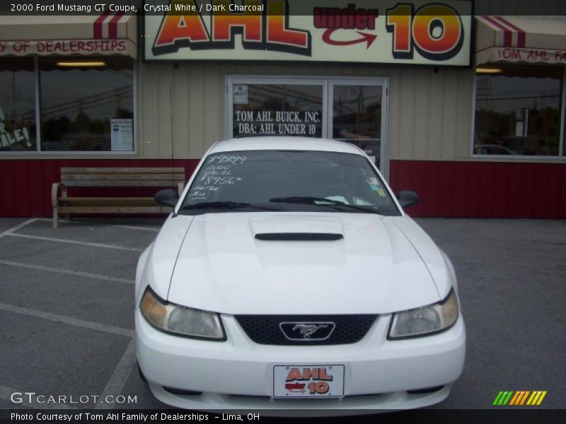 Crystal White / Dark Charcoal 2000 Ford Mustang GT Coupe