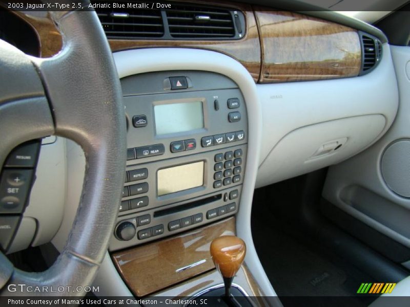 Adriatic Blue Metallic / Dove 2003 Jaguar X-Type 2.5