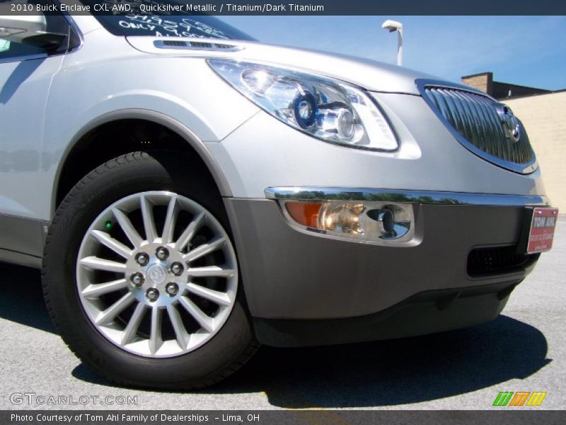 Quicksilver Metallic / Titanium/Dark Titanium 2010 Buick Enclave CXL AWD