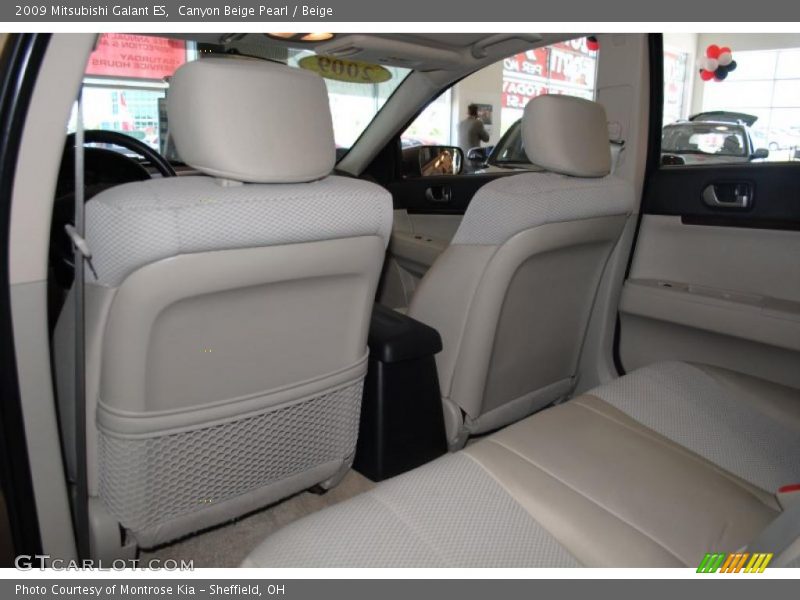 Canyon Beige Pearl / Beige 2009 Mitsubishi Galant ES