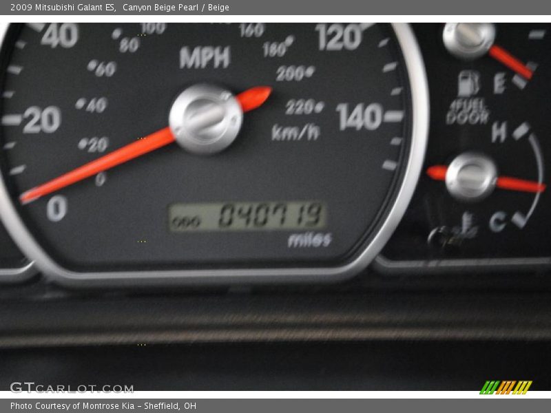 Canyon Beige Pearl / Beige 2009 Mitsubishi Galant ES