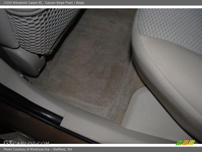 Canyon Beige Pearl / Beige 2009 Mitsubishi Galant ES