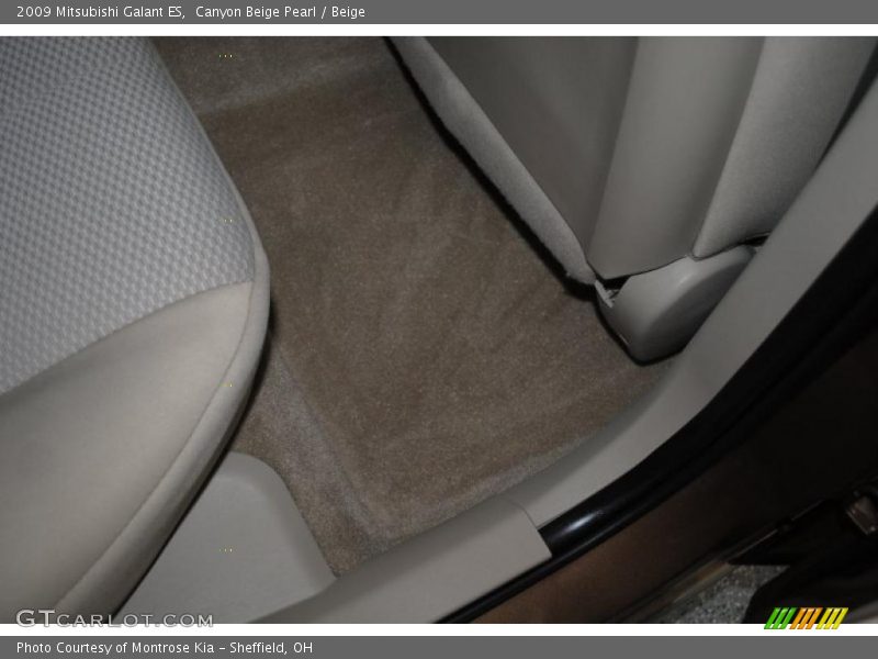 Canyon Beige Pearl / Beige 2009 Mitsubishi Galant ES