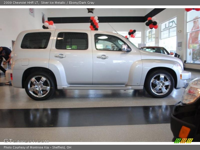 Silver Ice Metallic / Ebony/Dark Gray 2009 Chevrolet HHR LT