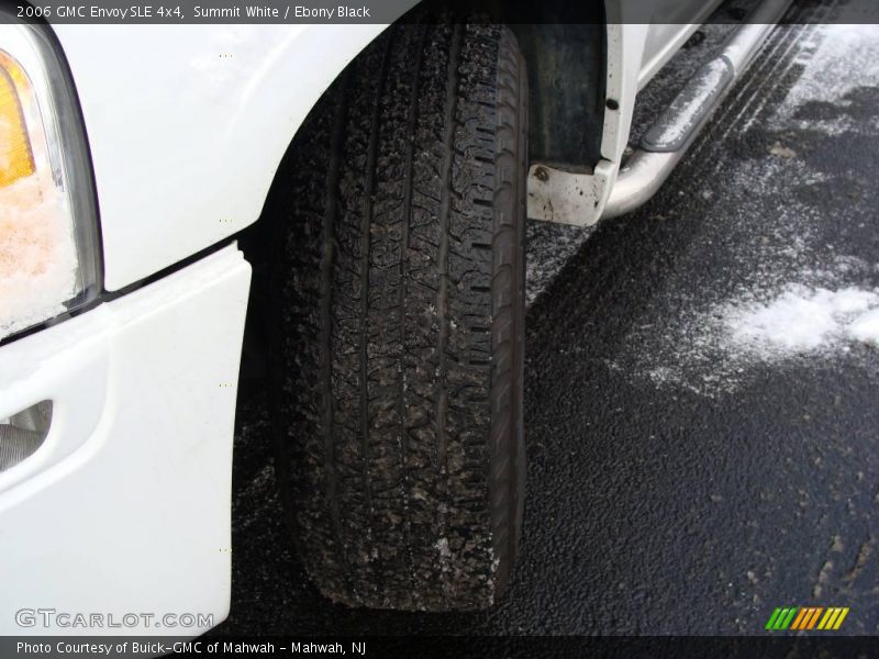 Summit White / Ebony Black 2006 GMC Envoy SLE 4x4