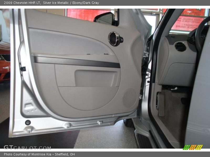 Silver Ice Metallic / Ebony/Dark Gray 2009 Chevrolet HHR LT
