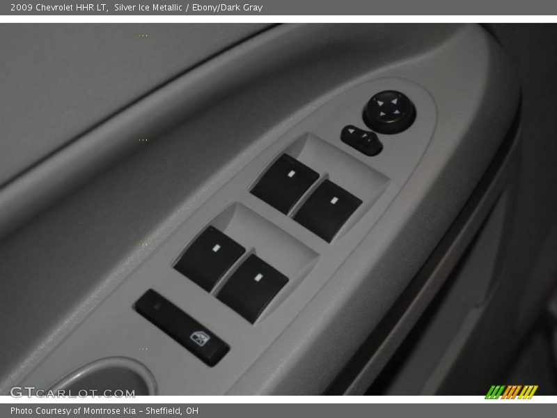 Silver Ice Metallic / Ebony/Dark Gray 2009 Chevrolet HHR LT