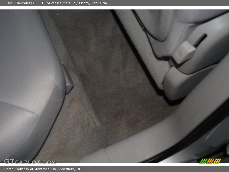Silver Ice Metallic / Ebony/Dark Gray 2009 Chevrolet HHR LT