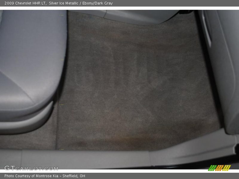 Silver Ice Metallic / Ebony/Dark Gray 2009 Chevrolet HHR LT