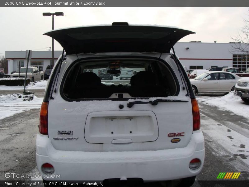 Summit White / Ebony Black 2006 GMC Envoy SLE 4x4