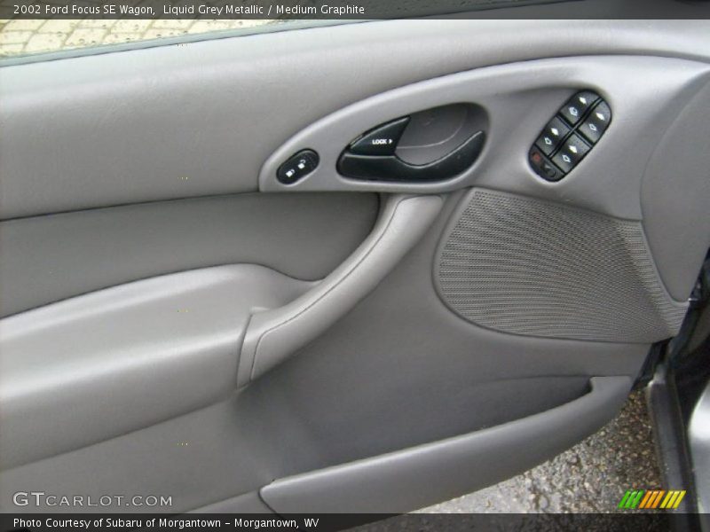 Liquid Grey Metallic / Medium Graphite 2002 Ford Focus SE Wagon