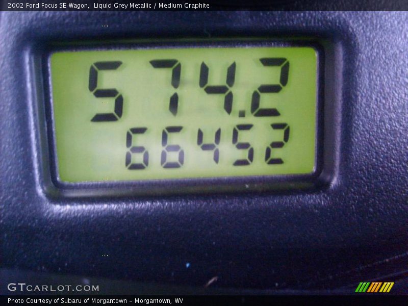 Liquid Grey Metallic / Medium Graphite 2002 Ford Focus SE Wagon