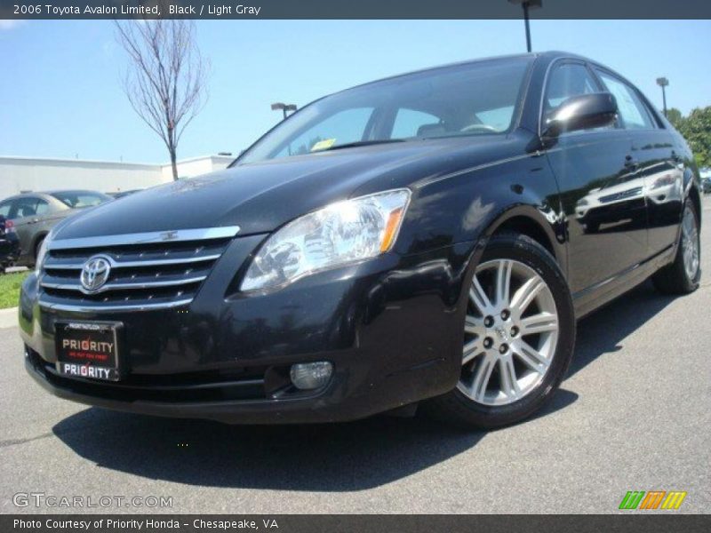 Black / Light Gray 2006 Toyota Avalon Limited