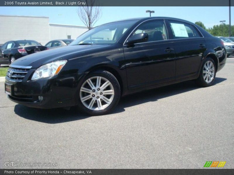 Black / Light Gray 2006 Toyota Avalon Limited