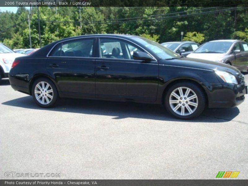 Black / Light Gray 2006 Toyota Avalon Limited
